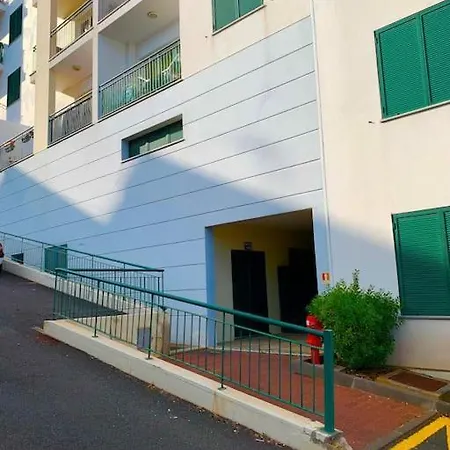 Ocean View Madeira アパート